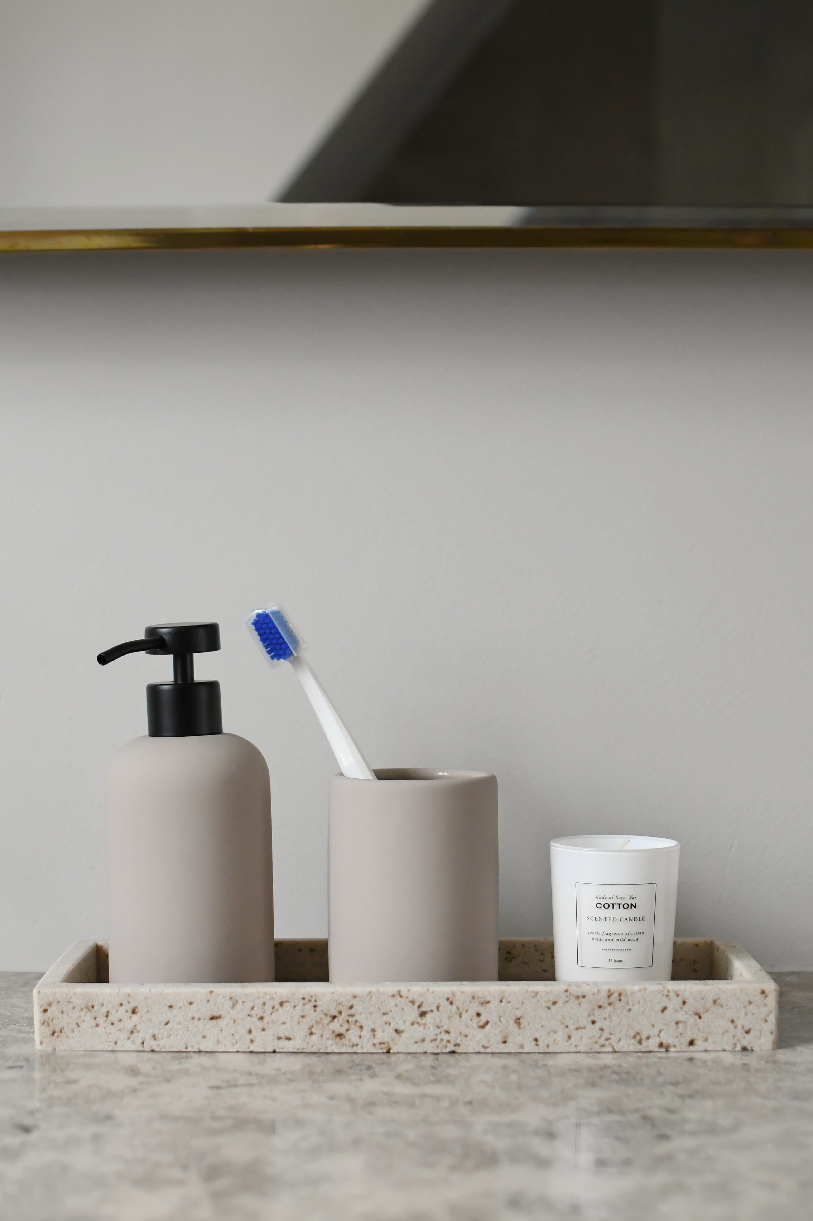 Aflangt fad i sandsten, beige - 30x12 cm